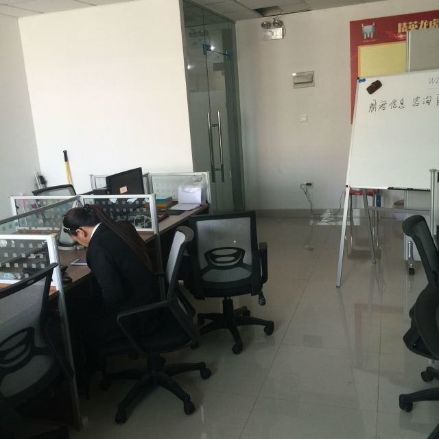解碼鼎君信息咨詢 新時(shí)代企業(yè)的精準(zhǔn)導(dǎo)航與策略共創(chuàng)